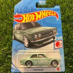 Hot Wheels '71 Datsun 510 Toy Car - Green